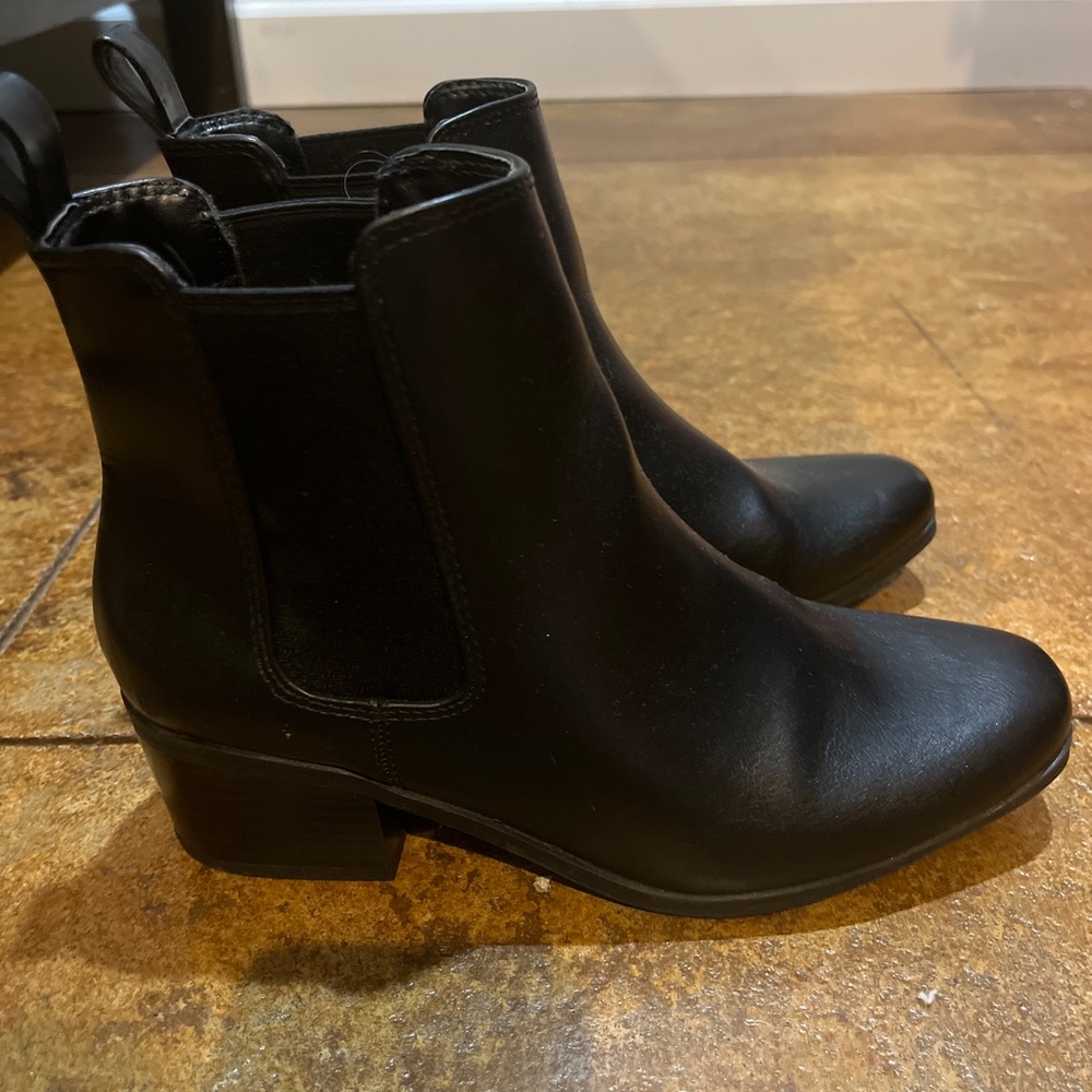 Black boots